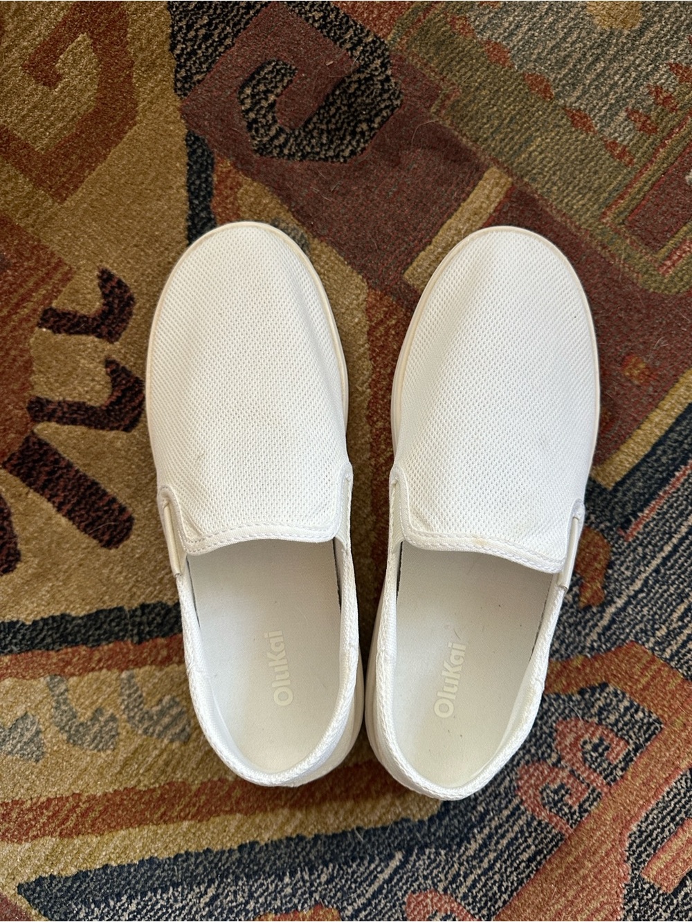 Olukai Pehuea Slip ons